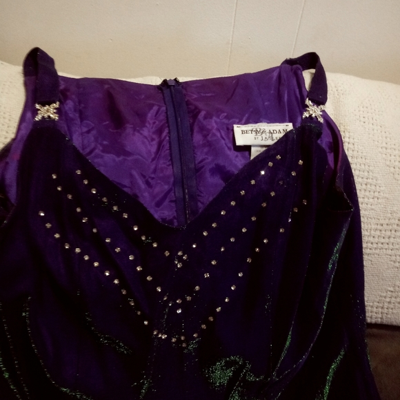 Special occasion 3 and one piece set - Picture 8 of 8